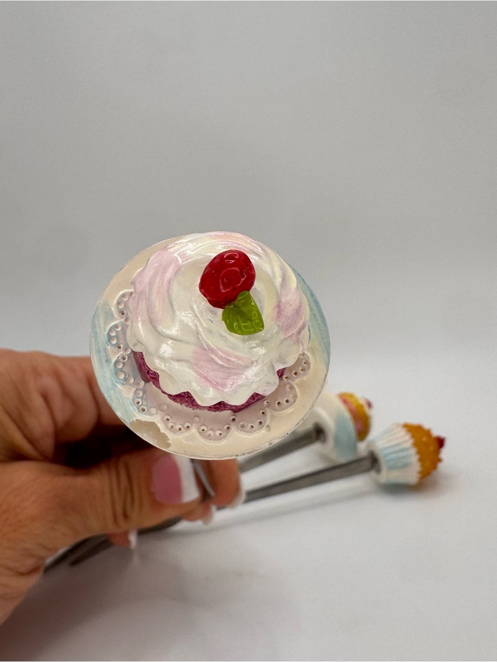 Blond Amsterdam Dessert Fork Set – 4 Whimsical Dessert Forks - Picture 8 of 11